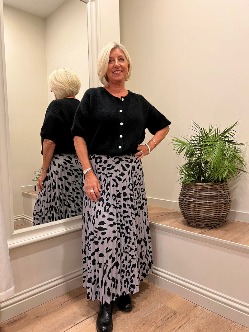 Grey leopard print pleated skirt 2025