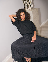 NOEN Crinkle Skirt-Black