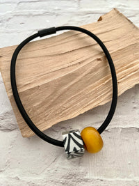 Calitaa Luxury Collection Cube Bead Aztec Black/White