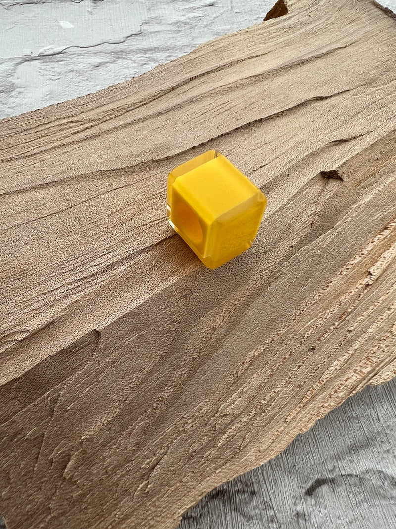 Calitaa Luxury Collection Cube Bead Yellow