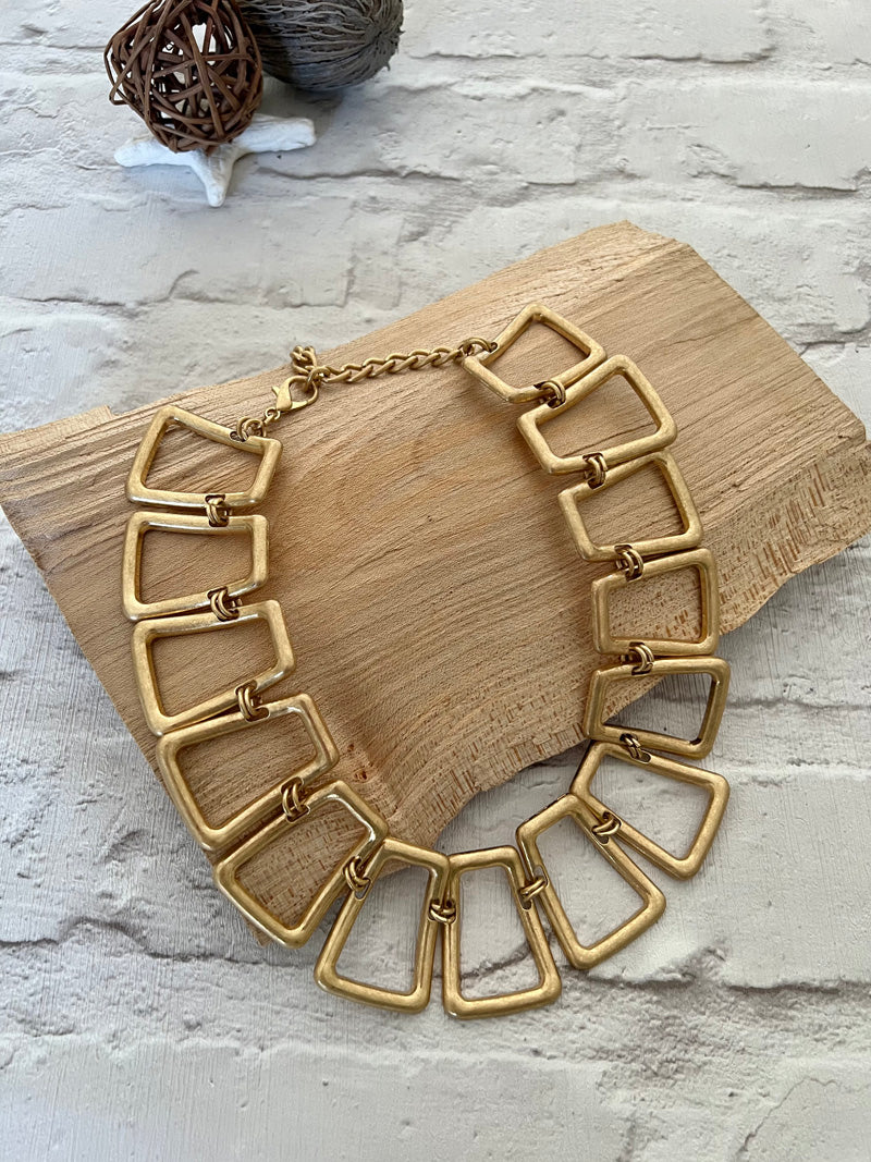 Isla Chunky Statement Necklace Gold
