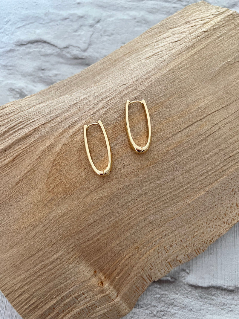 Caroline Oval Earrings Gold