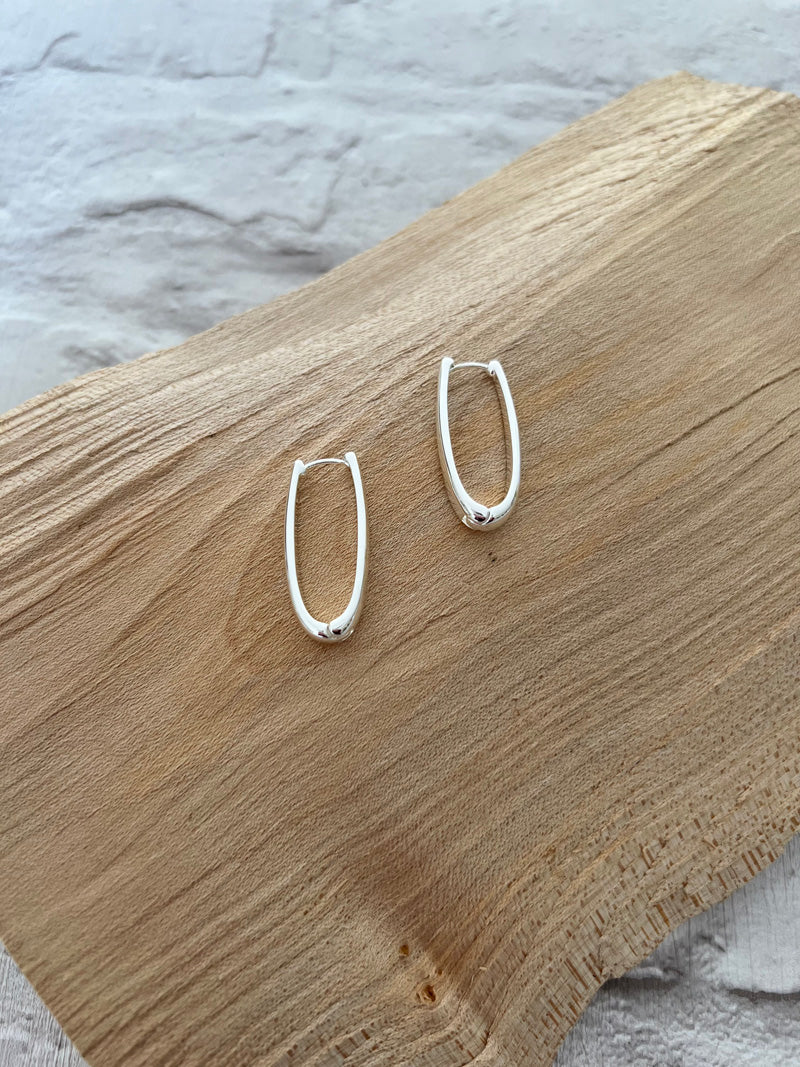 Caroline Oval Earrings Silver