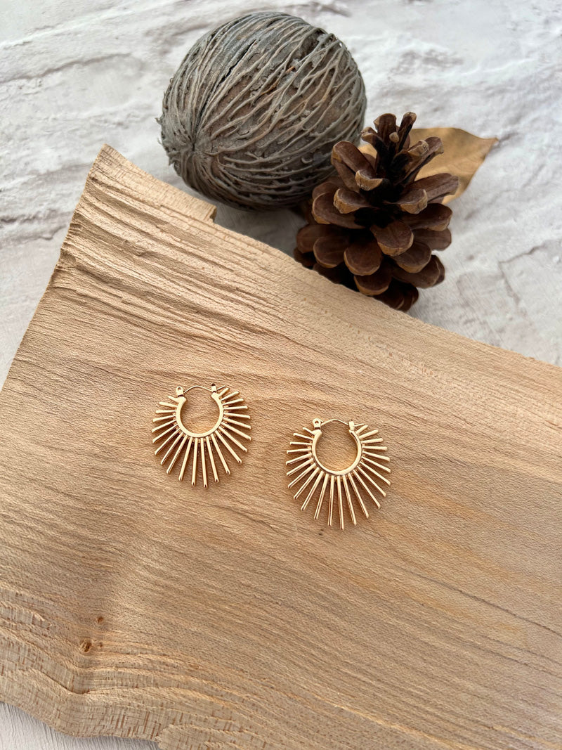 Clara Sunburst Earrings Gold
