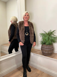 Ruby Faux Fur Gilet Chocolate S/M