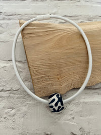Calitaa Luxury Collection Deluxe Necklace White