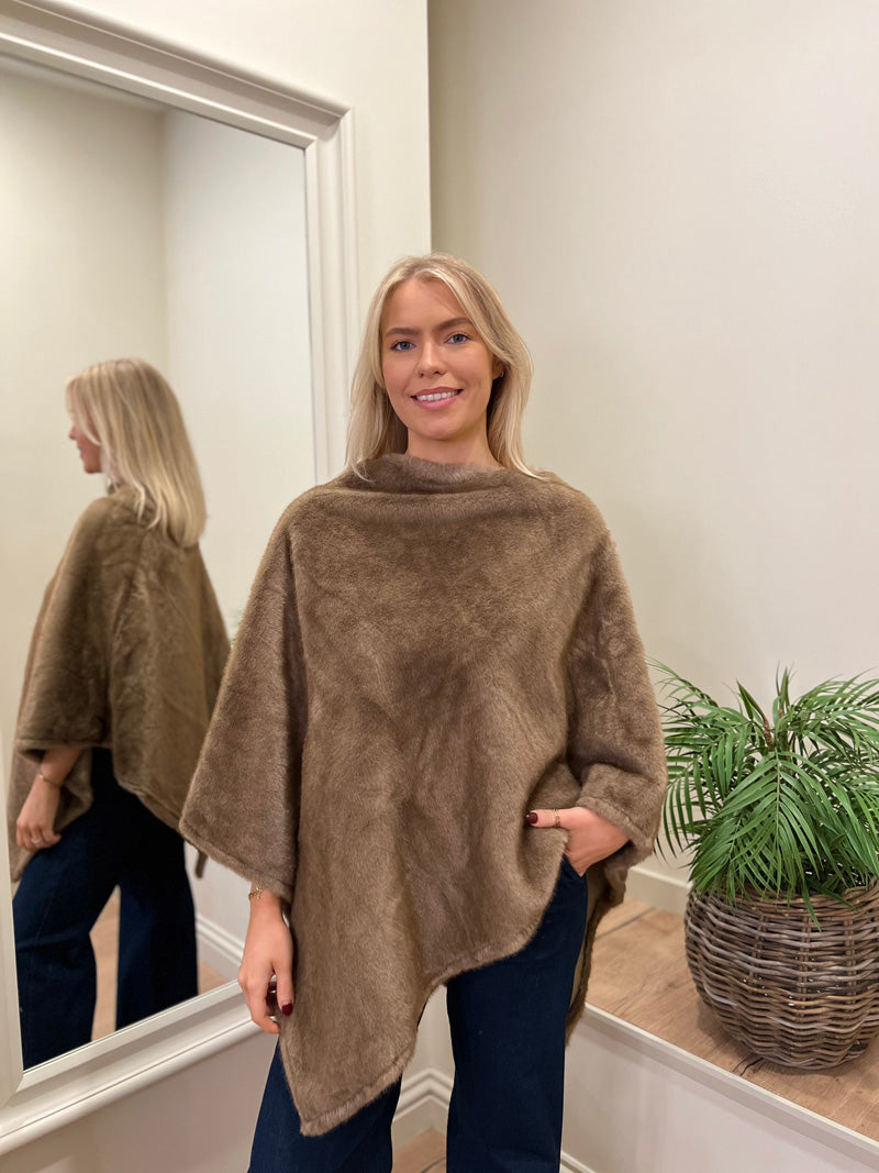 Carmen Faux Fur Poncho Mocha