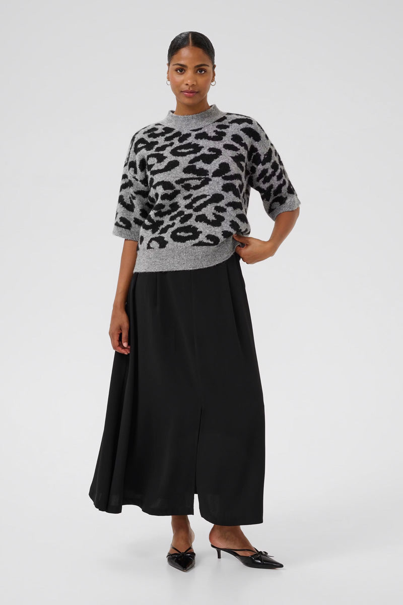 KAFFE KAsandra Leopard Print Pullover-Light Grey/Black
