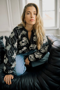 KAFFE KAvinie Blouse-Black/Chalk Embroidery