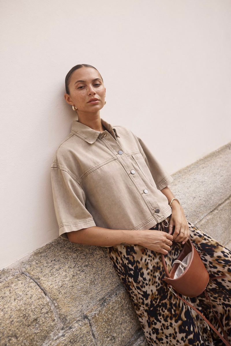 KAFFE KArania Crop Denim Shirt Washed Taupe
