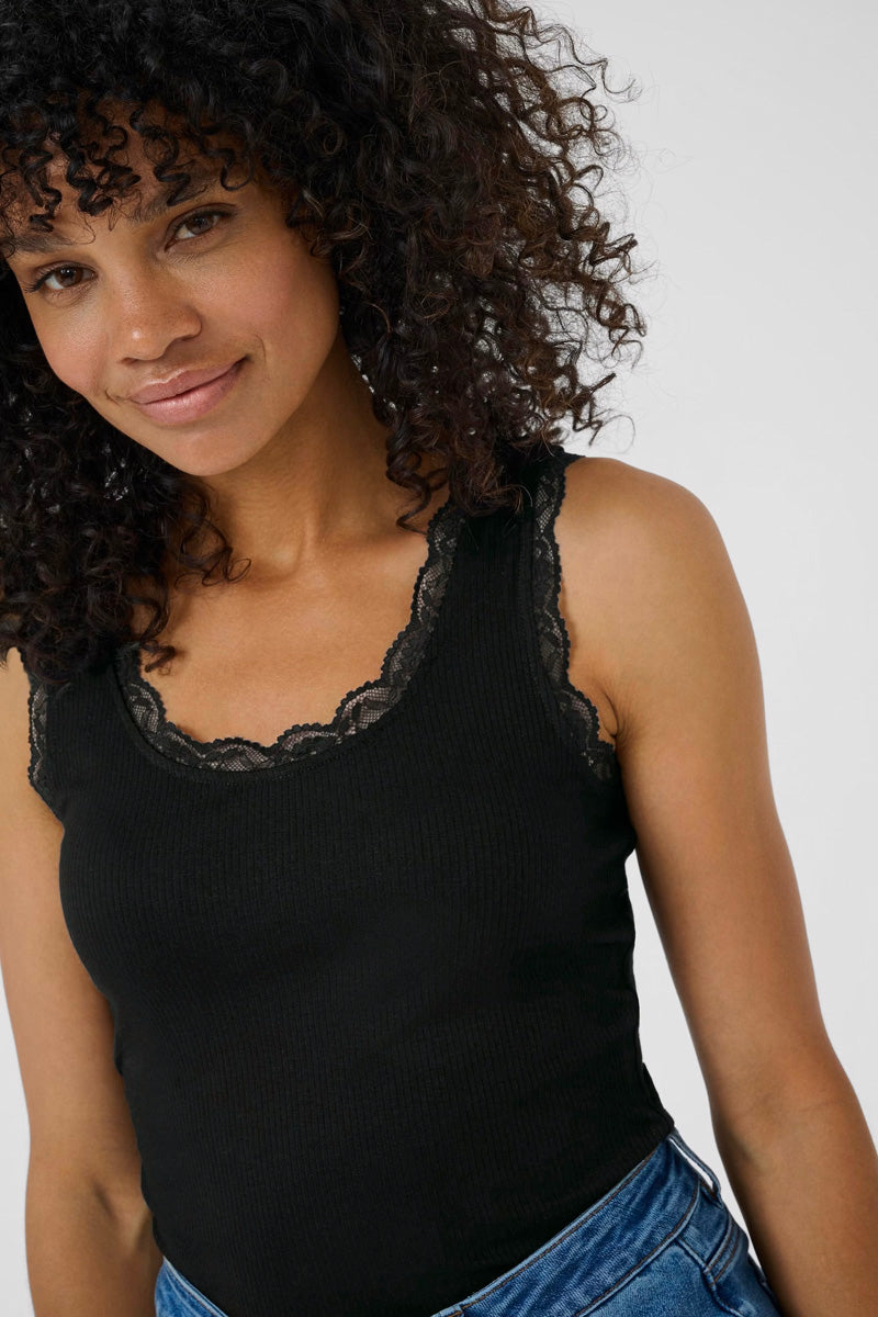 KAFFE KAomi T-Shirt Black