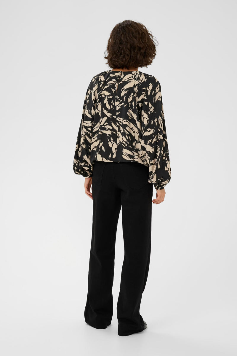 KAFFE KAulla Blouse-Black/Stone Graphic