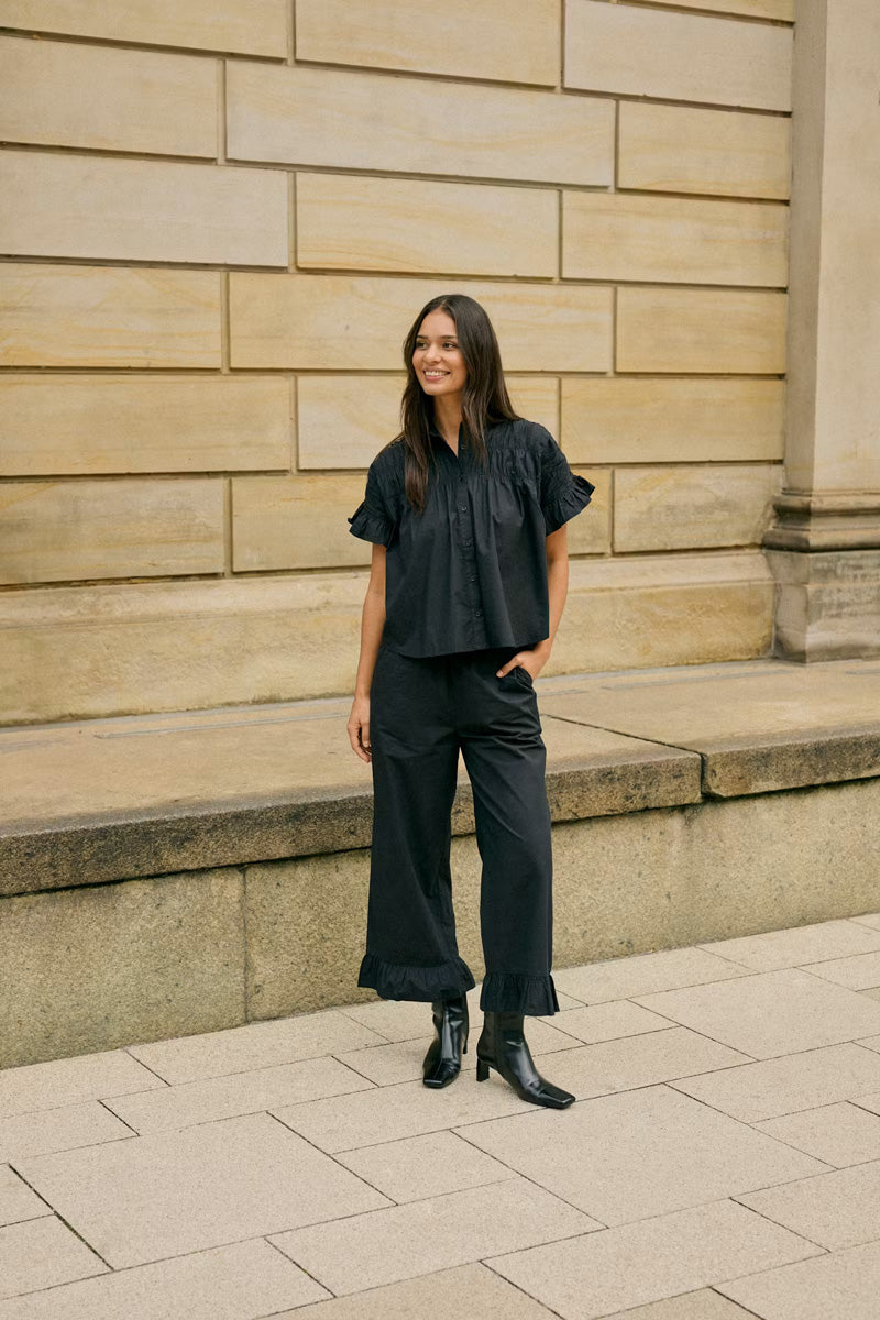 KAFFE KAverdina Flounce Shirt-Black Deep