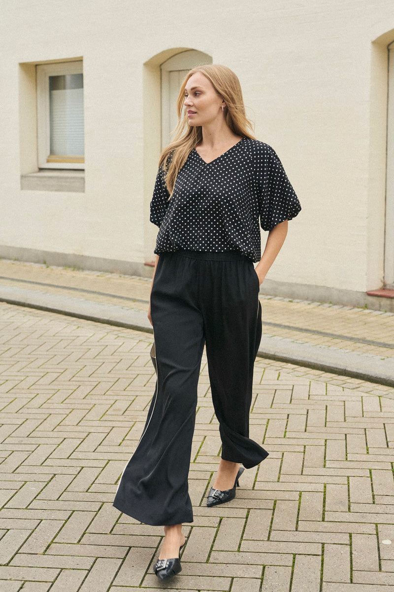 KAFFE KAtessa Trousers-Deep Black