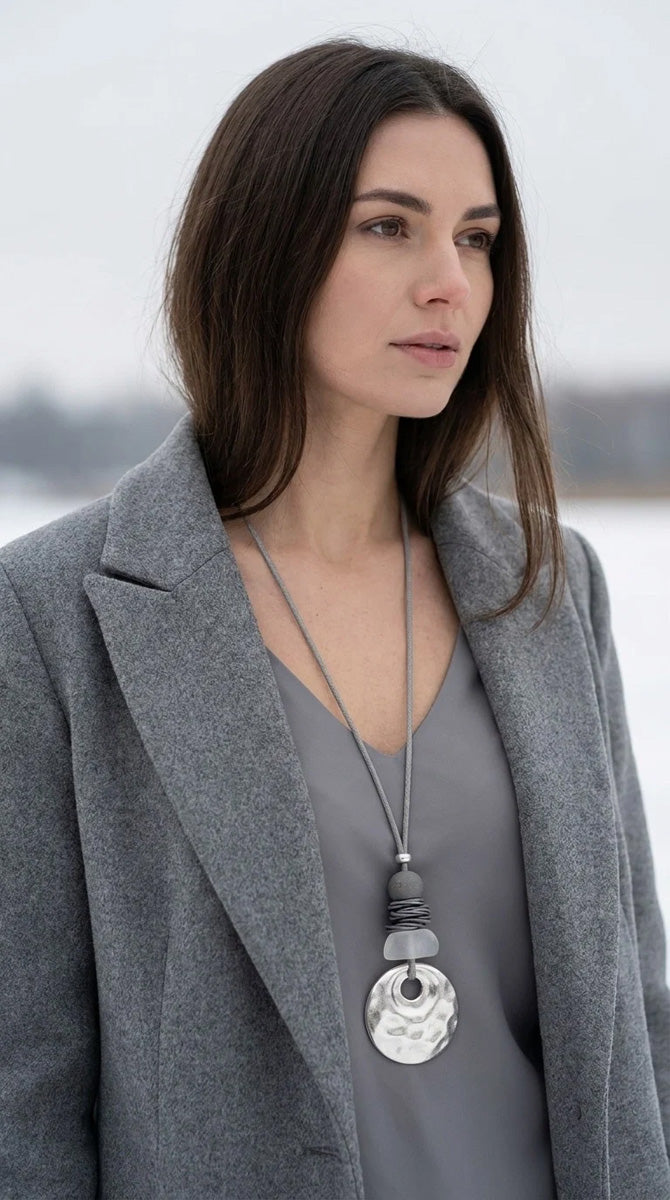 Saskia Pendant Necklace Grey/Silver