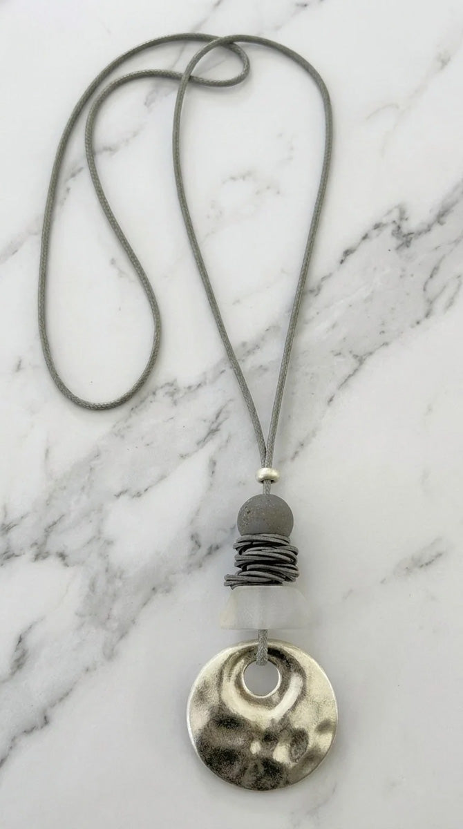 Saskia Pendant Necklace Grey/Silver