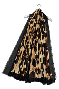 Leopard Print Scarf with Border Black/Camel