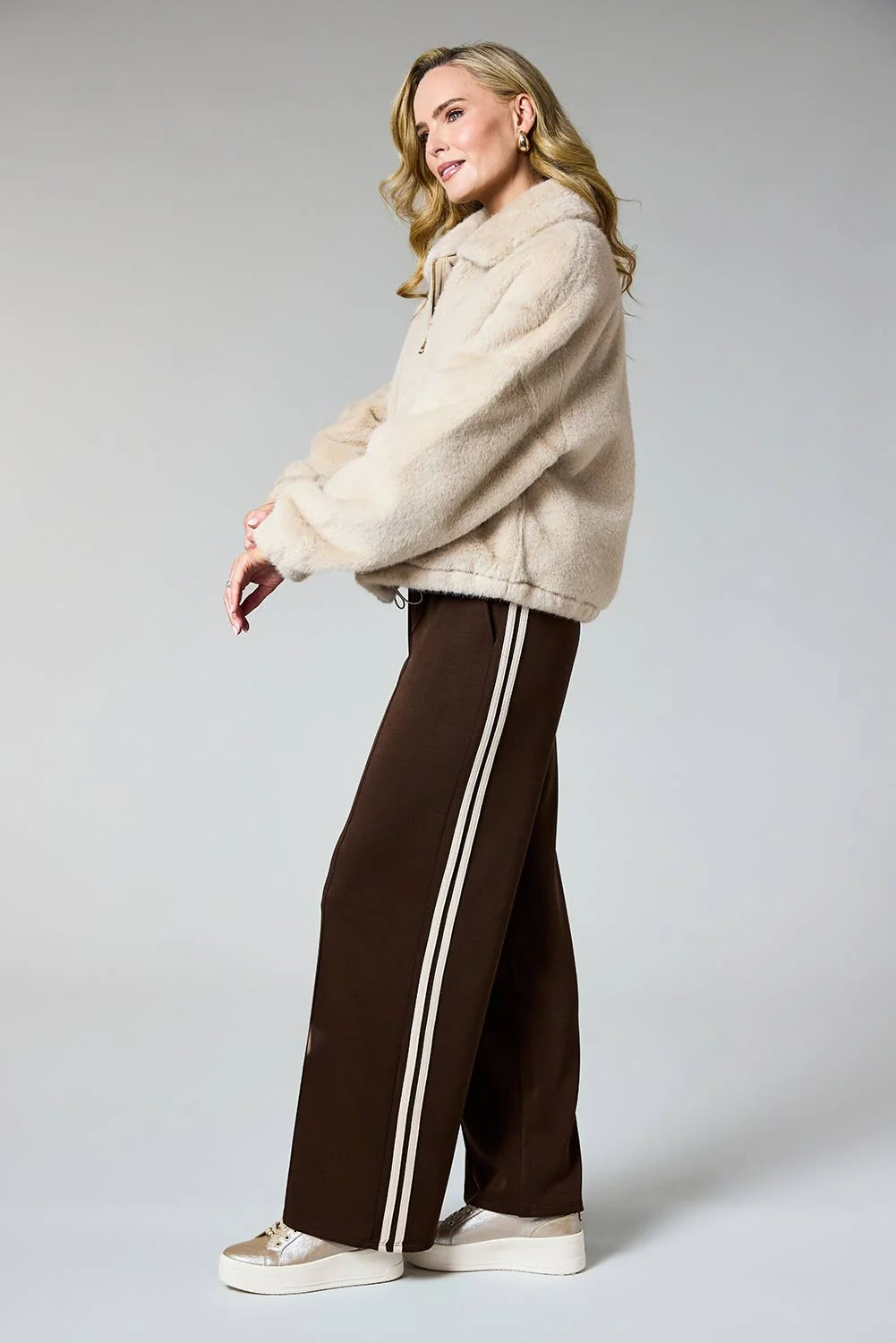 DECK Faux Fur Jacket Stone
