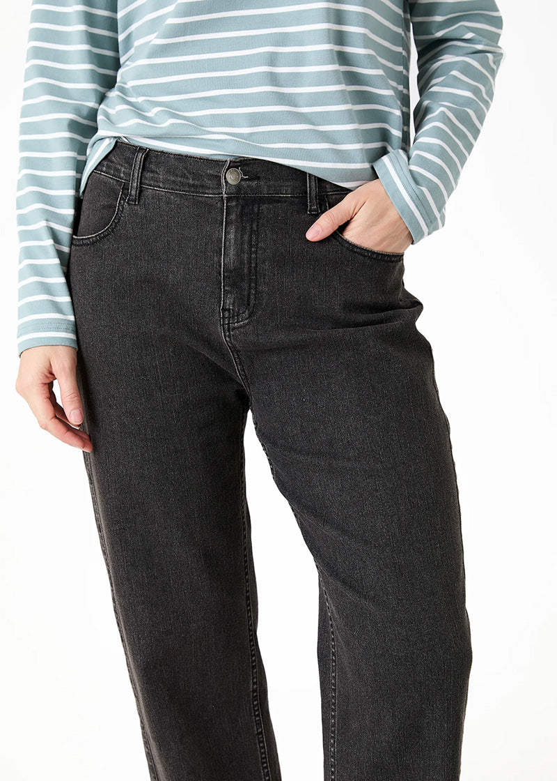 DREAMS Barrel Leg Jeans Washed Black