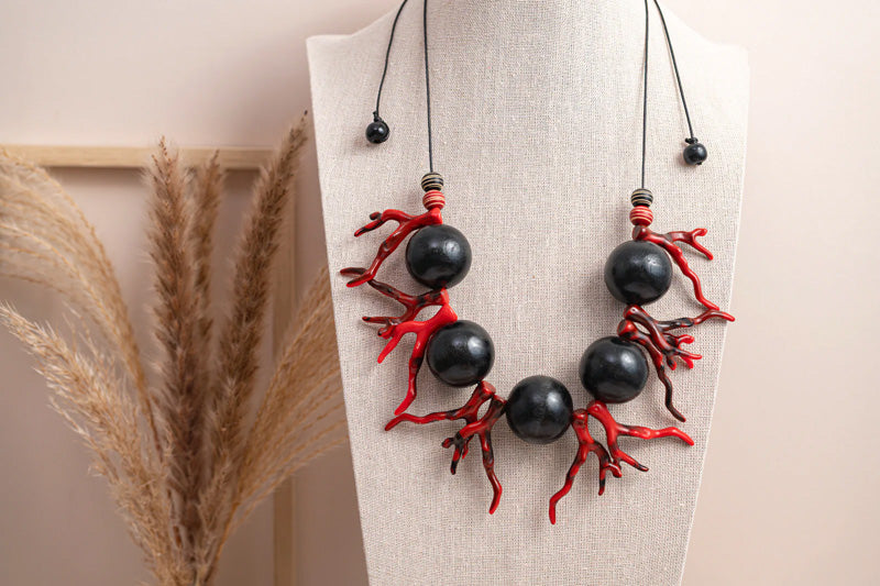 GIST Statement Necklace Red/Black