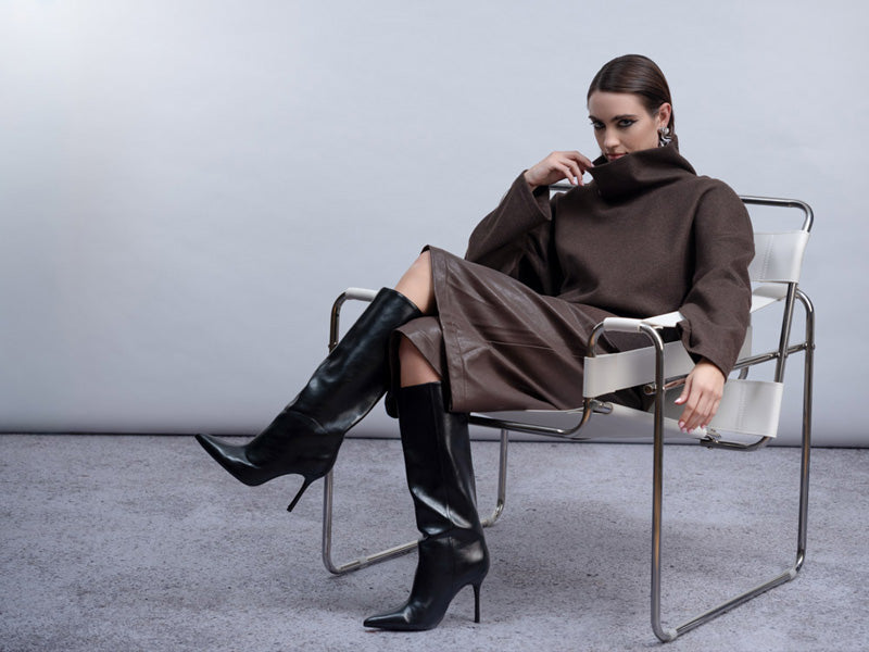 HAAKO Roll Neck Top Chocolate