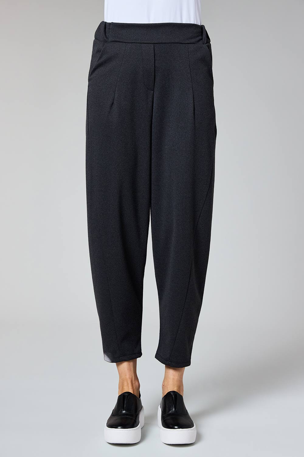 DECK Barrel Trousers Herringbone Charcoal Size 14