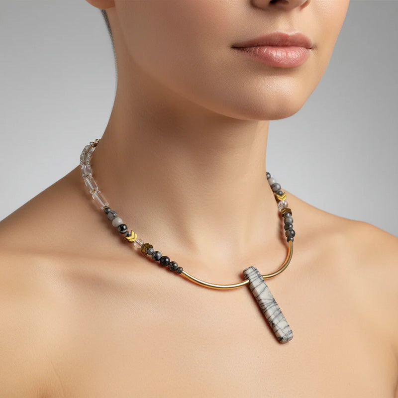 GIST Glass Hematite Necklace Black