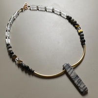 GIST Glass Hematite Necklace Black