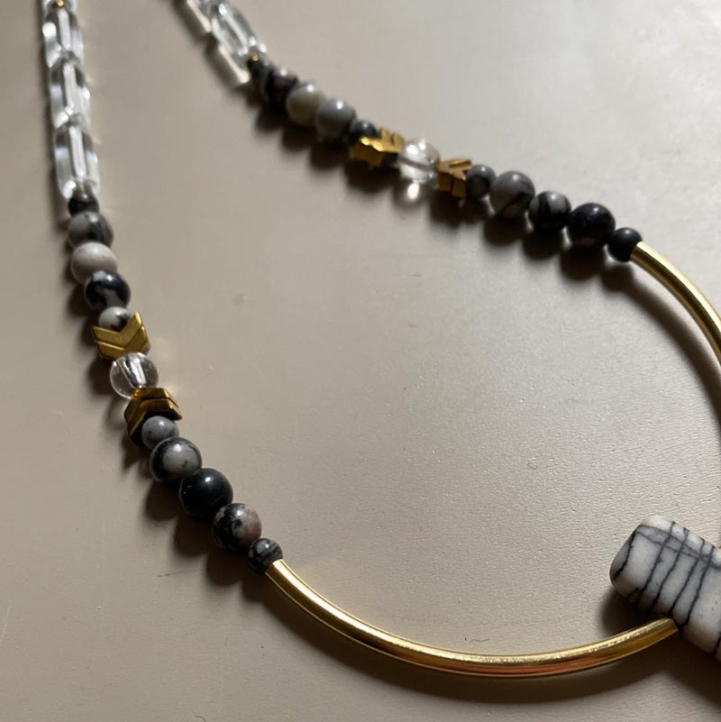 GIST Glass Hematite Necklace Black